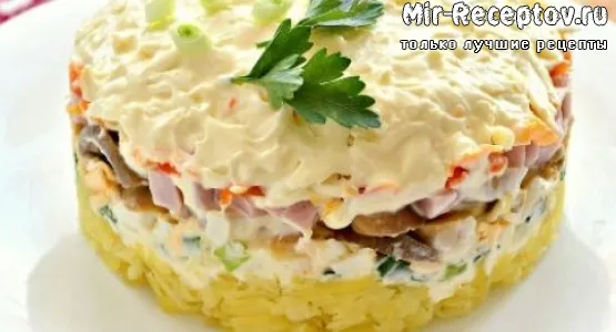 Слоеный салат с грибами