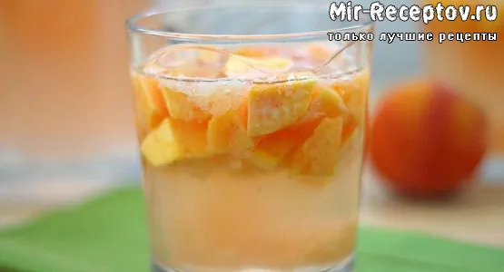 Персиковый компот
