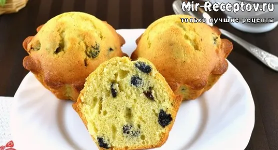 Кекс с изюмом