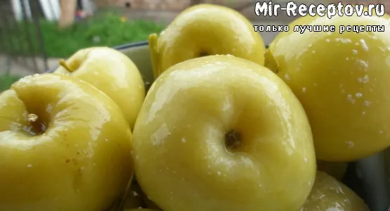 Яблоки моченые