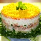 Слоеный салат с курицей и сыром