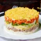 Слоеный салат с тунцом